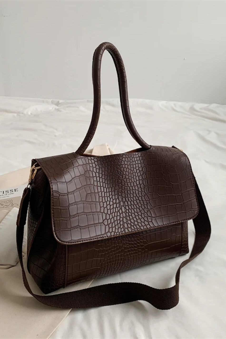AVA Dark Coffee